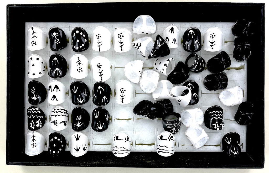 50 Pack Wholesale Unique Acrylic Fashion Rings - Black & White