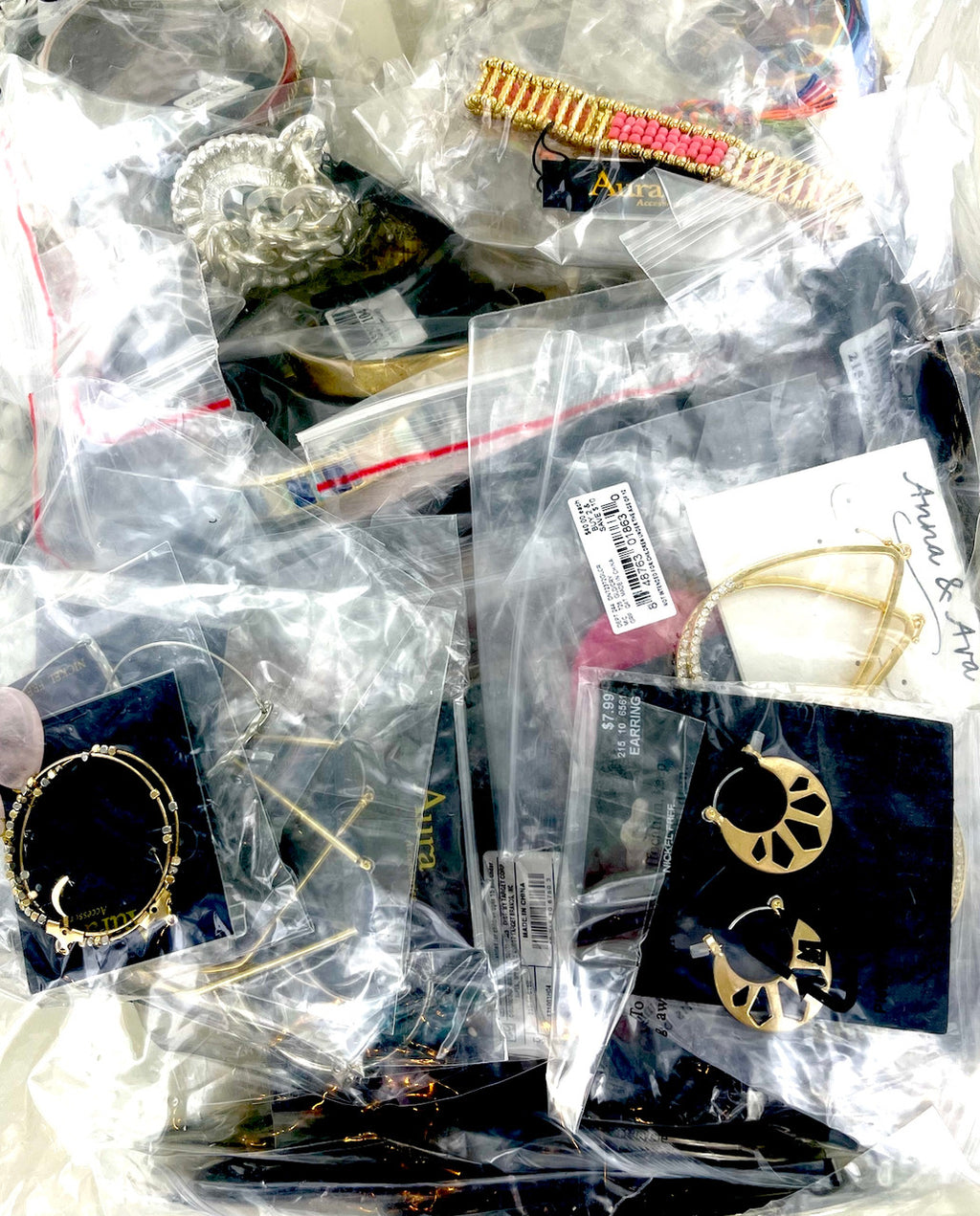 100 Piece Wholesale Grab Bags