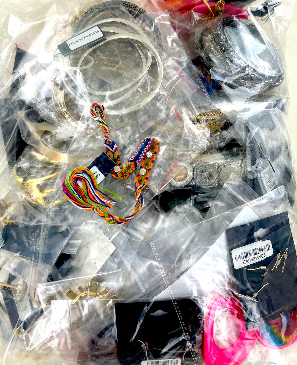 100 Piece Wholesale Grab Bags
