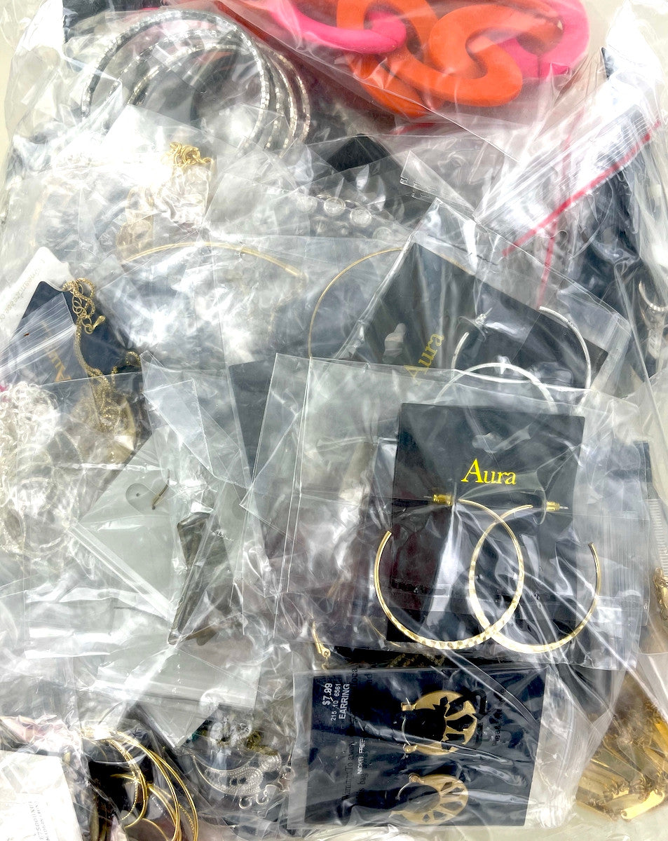 100 Piece Wholesale Grab Bags