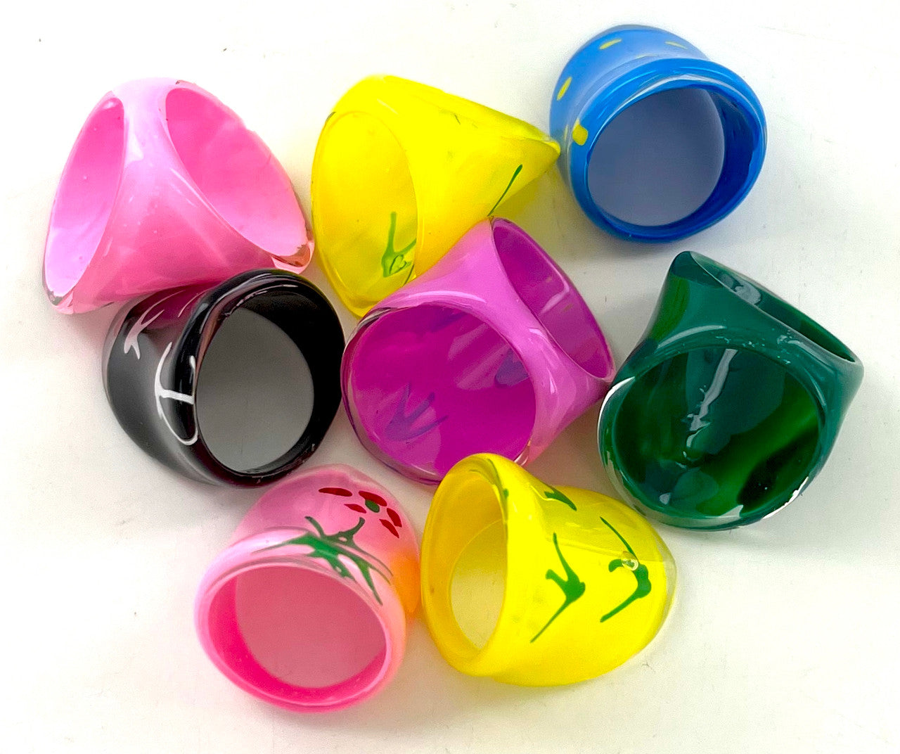 500 Pieces Wholesale Acrylic Ring Closeout - Only $0.10 Each!
